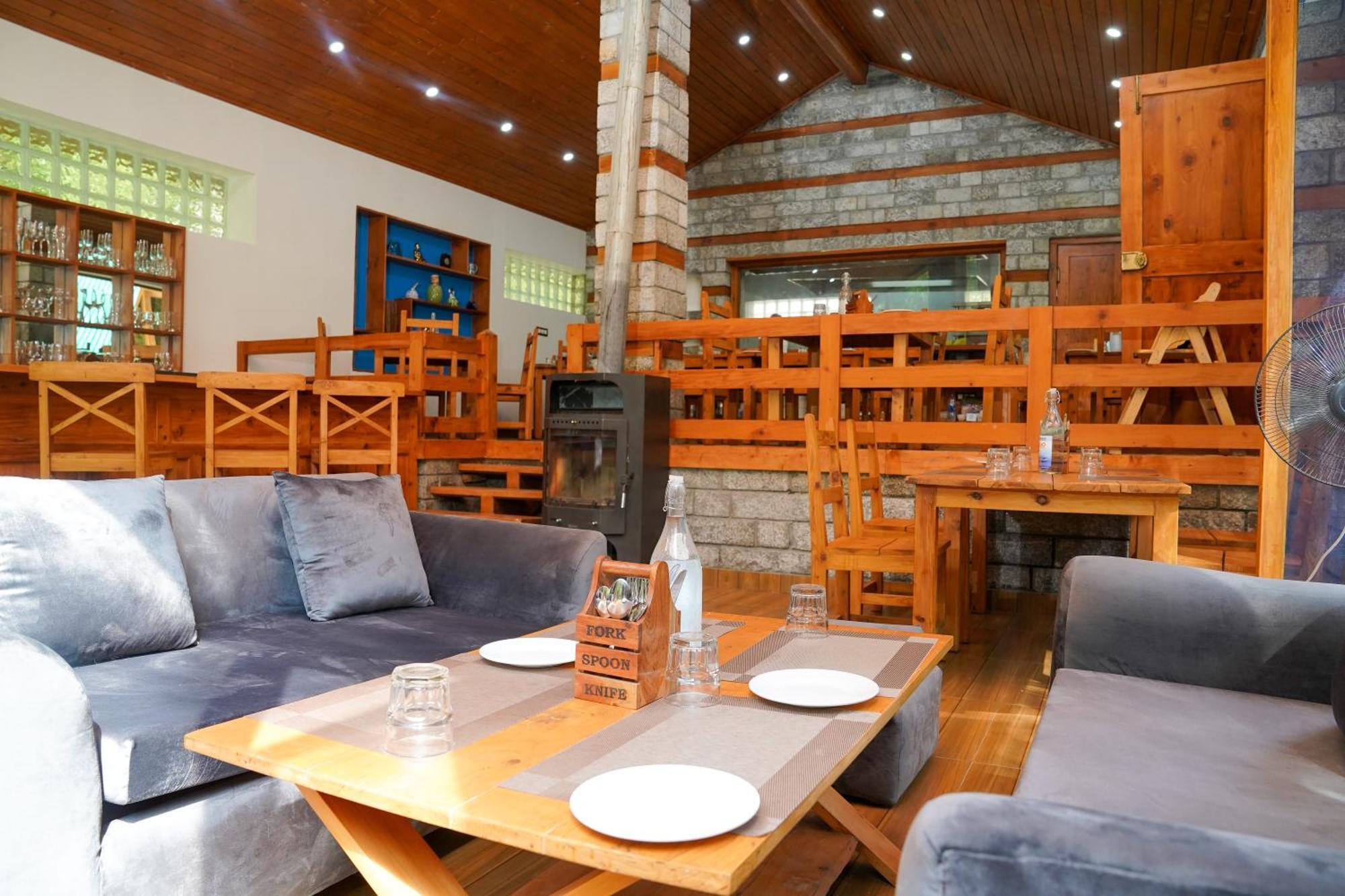 Hotel Zone Connect By The Park, Manali Zewnętrze zdjęcie