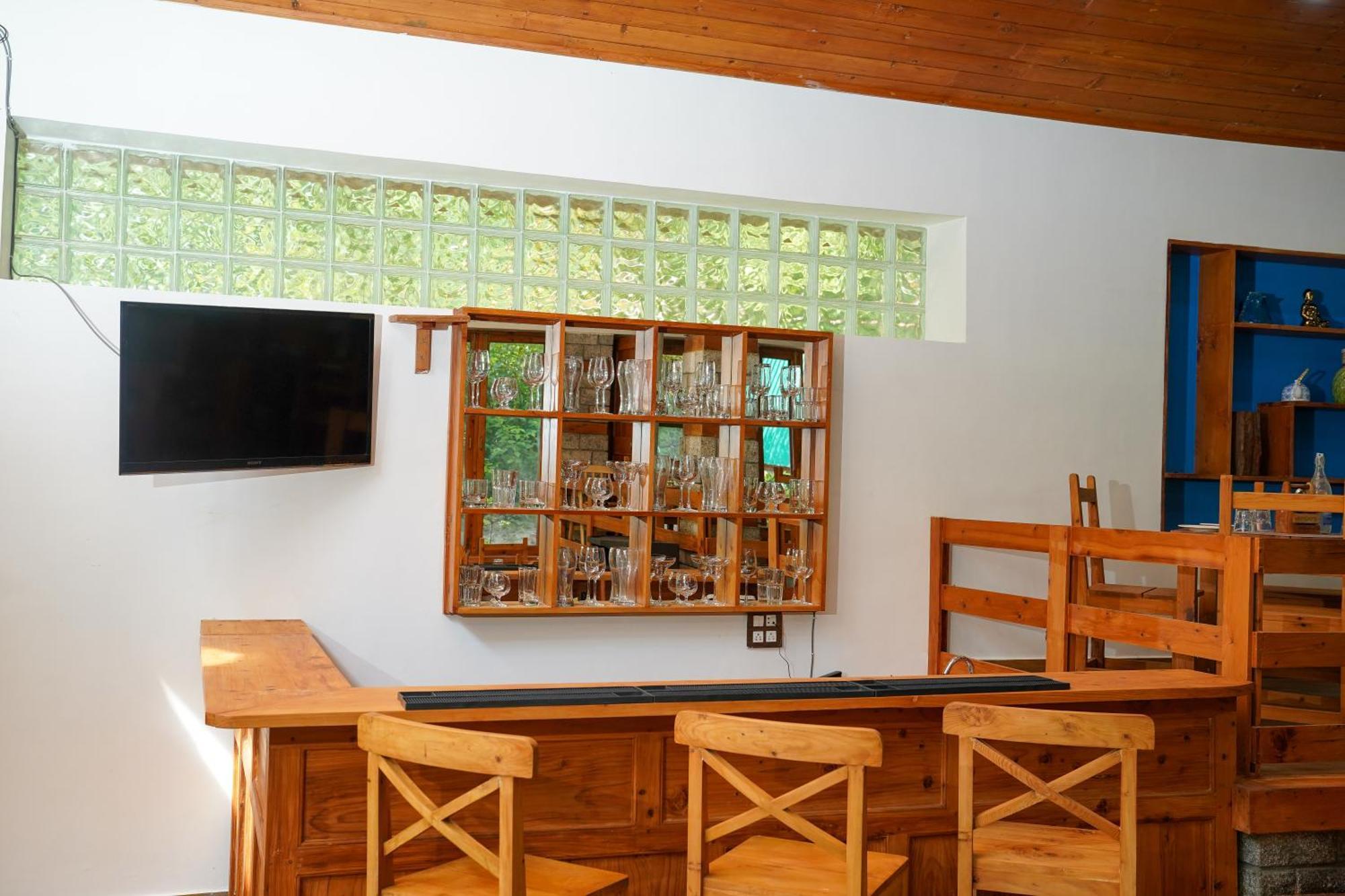 Hotel Zone Connect By The Park, Manali Zewnętrze zdjęcie