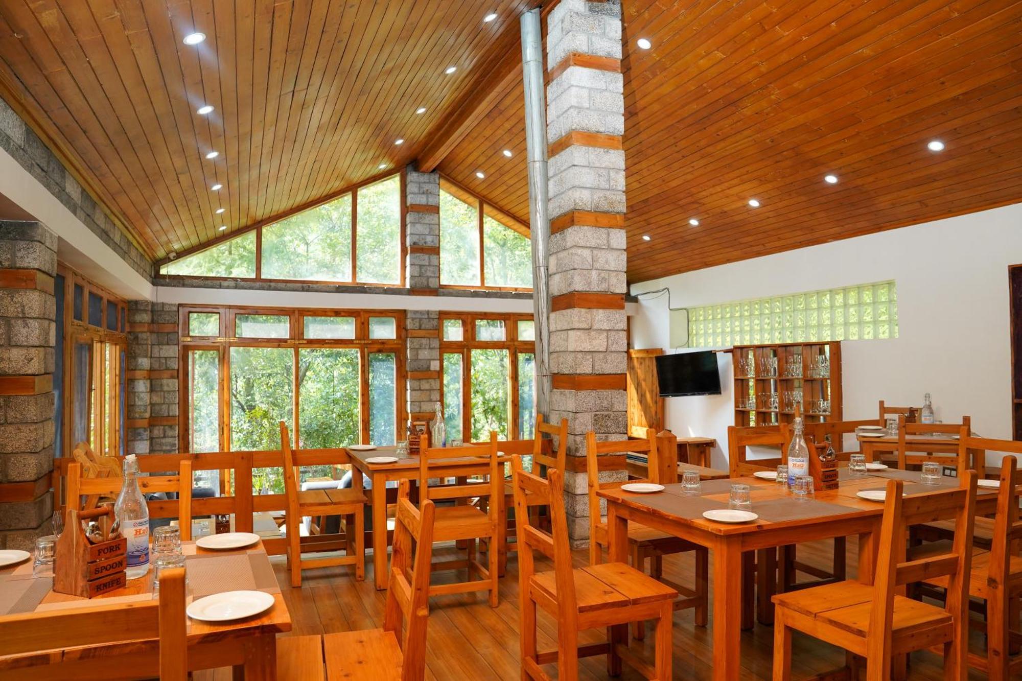 Hotel Zone Connect By The Park, Manali Zewnętrze zdjęcie