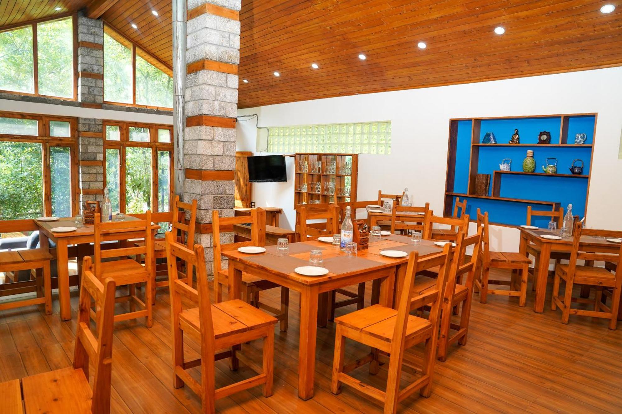 Hotel Zone Connect By The Park, Manali Zewnętrze zdjęcie